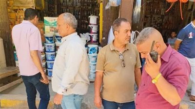 رئيس حي شمال الجيزة يتفقد رفع مخلفات مترو الكيت كات 