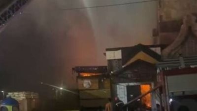 بسبب سيجارة.. حريق هائل بالطابق الأرضي بعقار في الإسكندرية