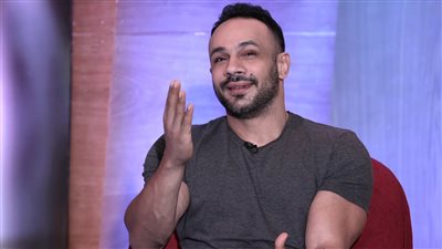 محمد عطية: الزواج بدعة وأفضل العيش مع امرأة دون عقد.. ومش من حقي أسألها لابسة مايوه ليه