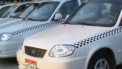 التاكسي بـ13.5، التعريفة الجديدة للمواصلات بأسيوط بعد ارتفاع أسعار الوقود (صور) 