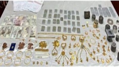 سقوط عصابة جنيهات الذهب المزيفة في المعادي