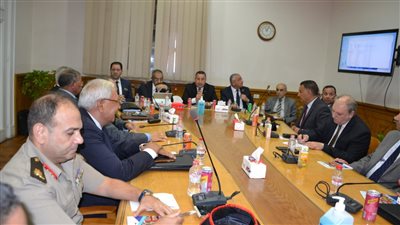 قنصوة يشهد اجتماع لجنة القطاع الهندسي بهندسة الإسكندرية