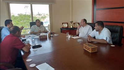 لجنة المسابقات تعاين ملعب العبور تمهيدا لاستضافة مباريات الفريق