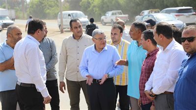 محافظ المنيا يتابع تطورات الأعمال الإنشائية لكوبري الكفور بمطاي
