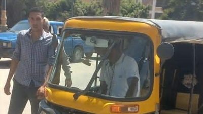 التحفظ علي 20 توك توك مخالف بمنشأة القناطر | صور