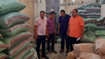 ضبط 24 طن مواد خام مجهولة المصدر داخل 3 مصانع بلاستيك بالدقهلية