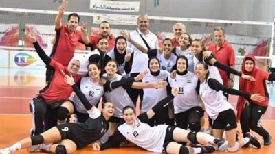 وزير الرياضة يُحفِز منتخب ناشئات الطائرة قبل نهائي إفريقيا أمام تونس غدا 