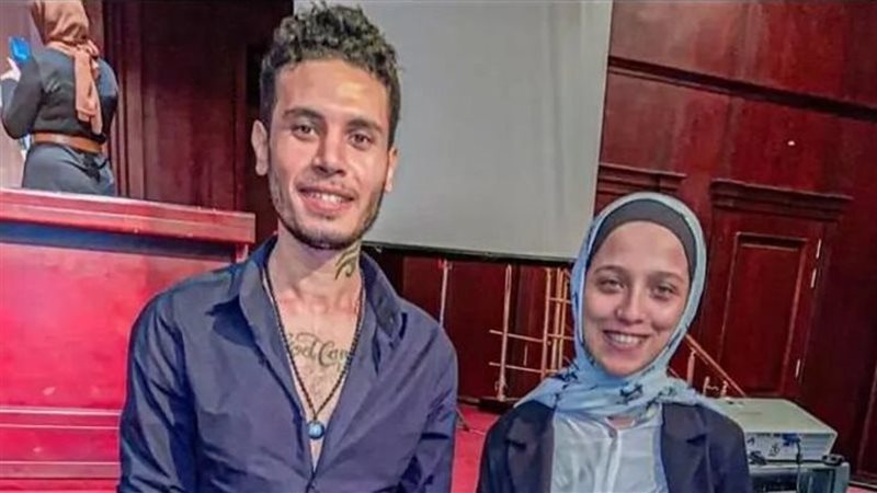 المجنى عليها برفقة