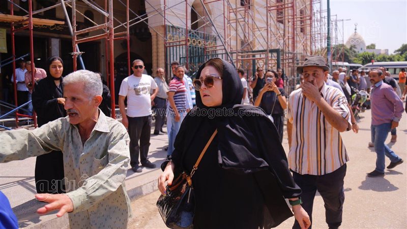 نهال عنبر في الجنازة