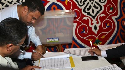 توافد المحامين على مقر انتخابات النقابة لاختيار النقيب العام | صور 