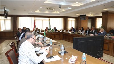 راشد يكلف مدير تعليم الجيزة بدعم حي بولاق الدكرور بمدرسة ثانوي تجاري