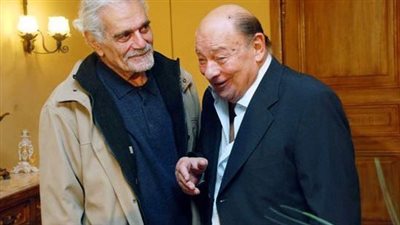 عمر الشريف يقدم حكاية العمر كله عربون صلح مع الولد الشقي