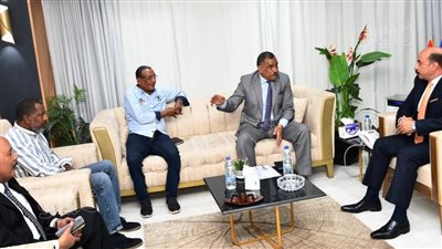 أشرف عطية يؤكد دعمه لمسيرة نادى أسوان الرياضى 