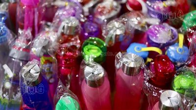 تبدأ من 10 جنيهات.. أسعار اللانش بوكس والزمزمية في معرض أهلا مدارس | صور 