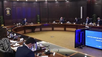 ستلانتيس تستعرض خططتها في تطوير السيارات بعد لقاء مجلس الوزراء 