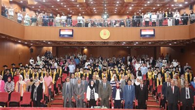 تخرج الدفعة الرابعة من برنامج صحة وسلامة الغذاء ببيطري جامعة المنصورة