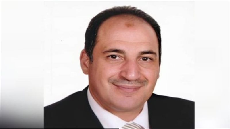  المهندس أيمن هيبة،