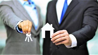 كيف يلزم القانون السمسار العقاري بضوابط والتزامات الوساطة التجارية ؟ 