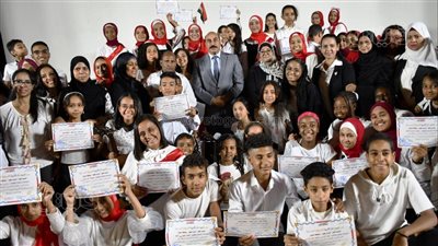 محافظ أسوان يكرم الطلاب الفائزين في مسابقة هيبو وكانجارو للأولمبياد | صور 