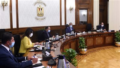 رئيس الوزراء يبحث آليات تحفيز المشروعات الصناعية المحددة