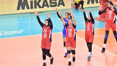 منتخب ناشئات الكرة الطائرة يتوج ببطولة أفريقيا بعد الفوز على الكاميرون 3/ 1 