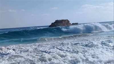 لليوم الثاني.. منع نزول المصطافين لشواطئ البحر المفتوح في مطروح