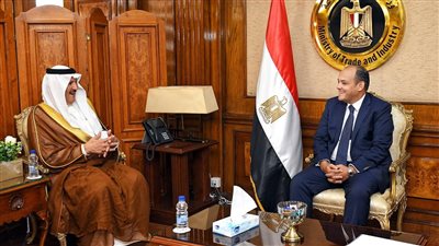 وزير التجارة يبحث مع سفير السعودية بالقاهرة تعزيز التعاون الاقتصادي المشترك بين البلدين
