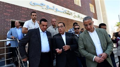 مدبولي يزور قرية قلهانة بالفيوم.. ويتابع تنفيذ مشروعات حياة كريمة| صور