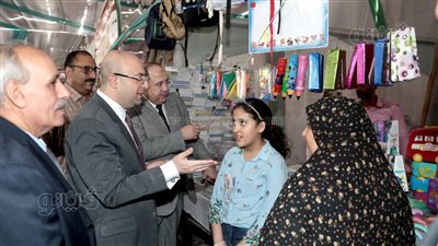 محافظ بني سويف يفتتح معرض أهلا مدارس لتوفير المستلزمات الدراسية بأسعار مخفضة | فيديو