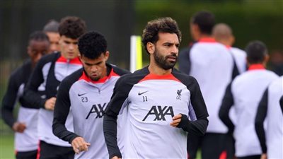 محمد صلاح يشارك في المران الختامي لليفربول قبل مواجهة نابولي الإيطالي 