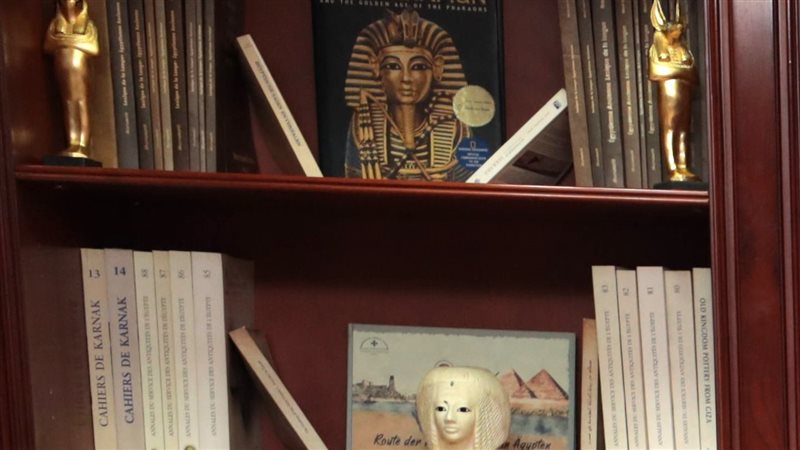 وزير السياحة والآثار