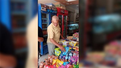 تحرير٢٧ محضرا متنوعا خلال حملة تموينية بسوهاج