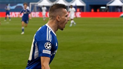 دينامو زغرب يتقدم على تشيلسي 0/1 بالشوط الأول في دوري أبطال أوروبا