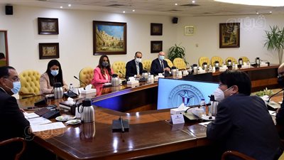 مدبولي يلتقي وفد البنك الدولي المشارك في أعمال منتدى مصر للتعاون الدولي | صور 