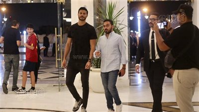 محمد الشناوي في عزاء والد أمير توفيق| فيديو وصور