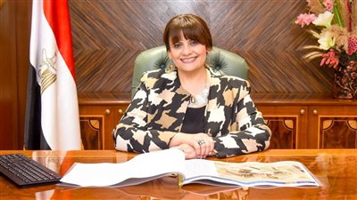 الهجرة في أسبوع.. بحث أوضاع الجالية المصرية في أوكرانيا.. التوسع في مبادرة مراكب النجاة.. منح السفيرة سها جندي درع جامعة الأزهر تقديرًا لجهودها