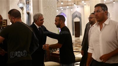  قفشة وإسلام الشاطر وبيبو في عزاء والد أمير توفيق | فيديو وصور