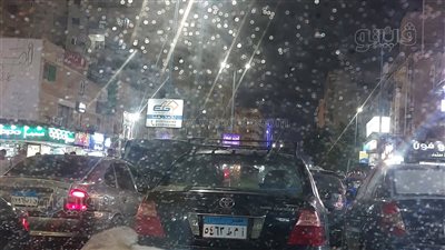 بشاير الخريف.. أمطار خفيفة على مرسى مطروح وسط اندهاش المصطافين|صور