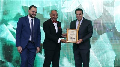 عبدالغفار يشهد افتتاح مؤتمر نقابة أطباء أسنان مصر 