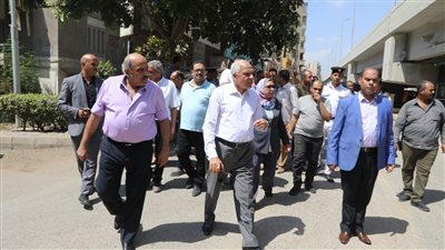 محافظ الجيزة: إنشاء ساحات انتظار ومواقع خدمية جديدة | صور