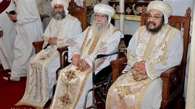 الأنبا باخوميوس يترأس صلوات تجنيز الأنبا إيساك