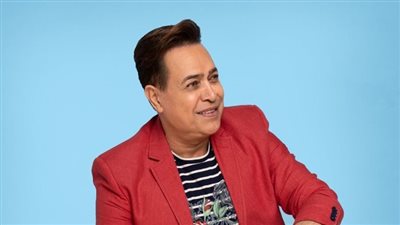 حكيم يقترب من طرح أغنية معلم.. اعرف التفاصيل