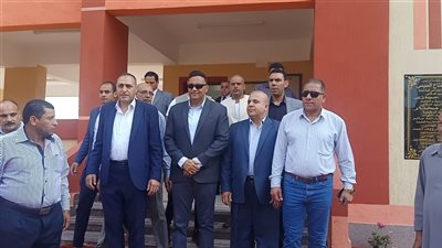 محافظ الدقهلية يفتتح مدرسة عمر عبد العزيز بالكردود | صور
