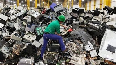 تعرف على عقوبة مخالفة أنشطة الإدارة المتكاملة للمخلفات بالقانون