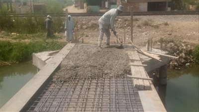 إنشاء كباري مُشاه على ترعتي السويس والمنايف بالإسماعيلية 