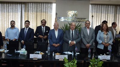 جمعية رجال الأعمال تتعاون مع إكسبولينك لإصدار وثيقة نمو الصادرات