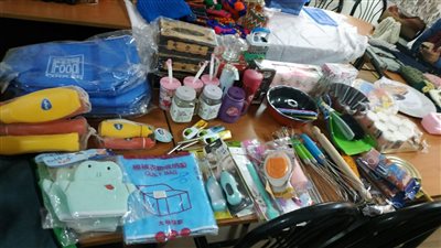  بأسعار مخفضة.. سلع استهلاكية بمعرض الأمومة والطفولة|صور