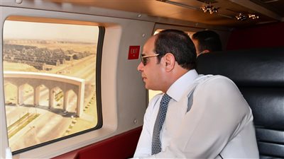 الرئيس السيسي يتفقد جوًا سير العمل فى العاصمة الإدارية الجديدة