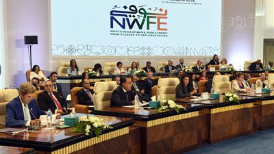 نيابة عن السيسي.. مدبولي يشارك في اجتماع المائدة المستديرة للترويج للمشروعات بمصر