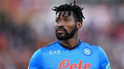 أنجويسو يسجل الهدف الثاني لنابولي في شباك ليفربول